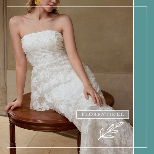 Vestido con encaje floral