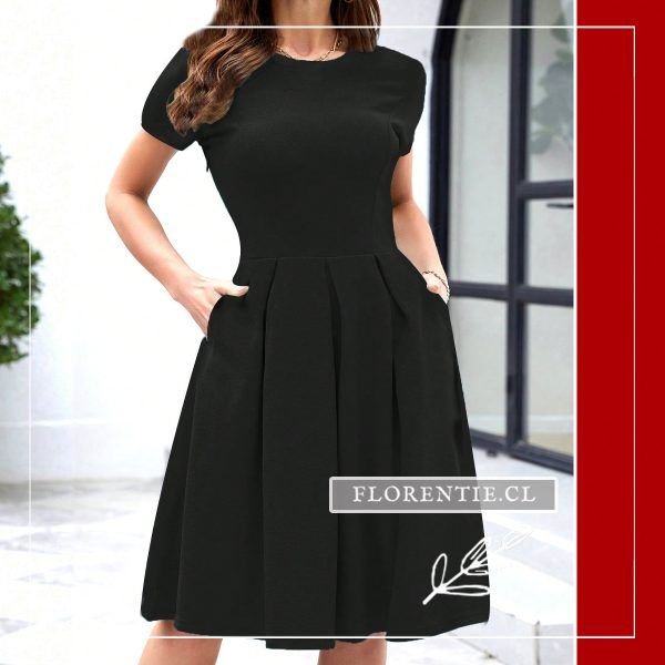 Vestido negro falda plisada