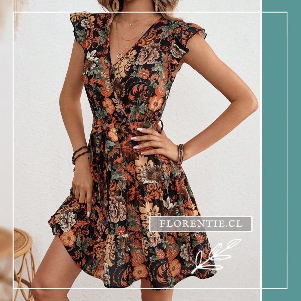 Vestido negro con flores corto