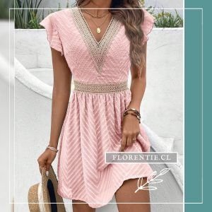 Vestido rosado con encaje rústico café