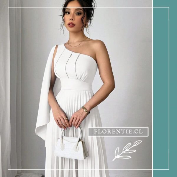 Detalle vestido plisado blanco