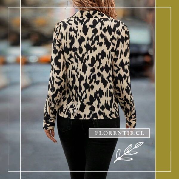 Blusa animal print elegante