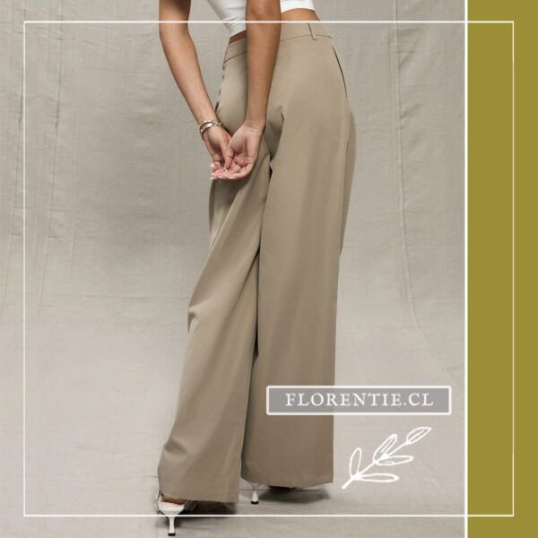 Espalda pantalón recto beige mujer