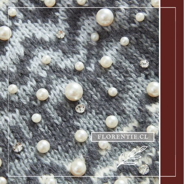 Detalle perlas sweater nórdico