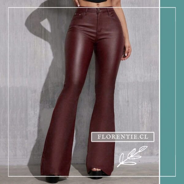 Pantalón ecocuero burdeo mujer