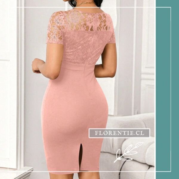 Espalda vestido rosado midi