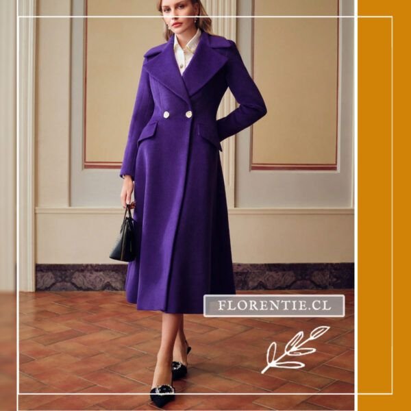 Abrigo color morado mujer
