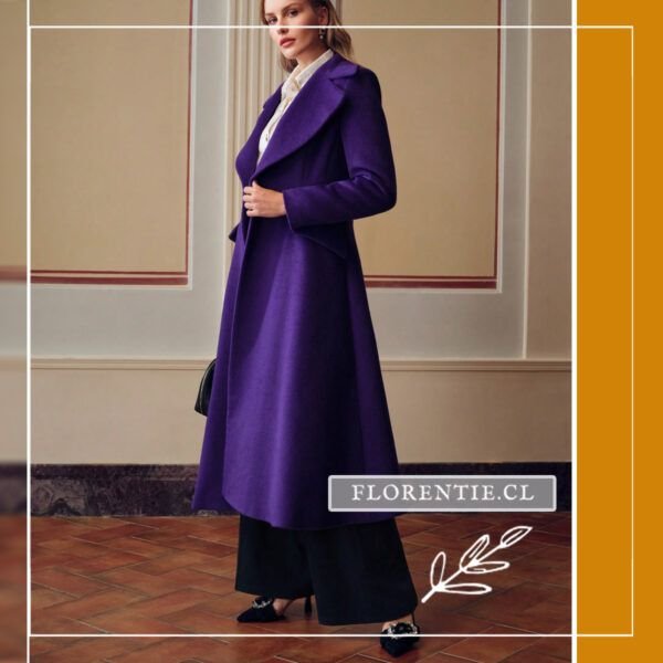 Abrigo morado mujer