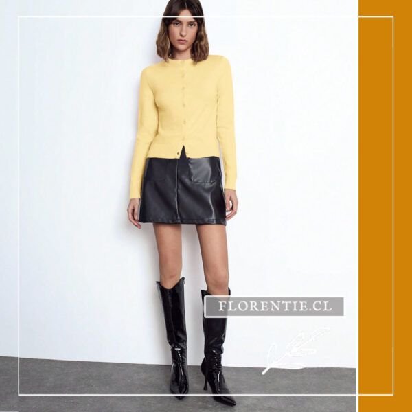 Cardigan amarillo mantequilla