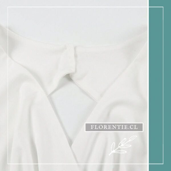 Detalle cuello vestido boda civil novia