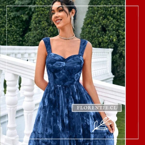 Detalle cuerpo vestido largo estampado graduacion
