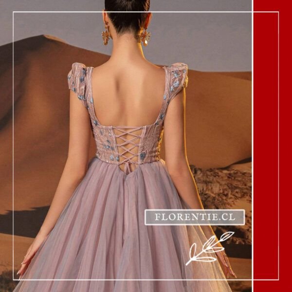 Detalle espalda vestido graduacion tul