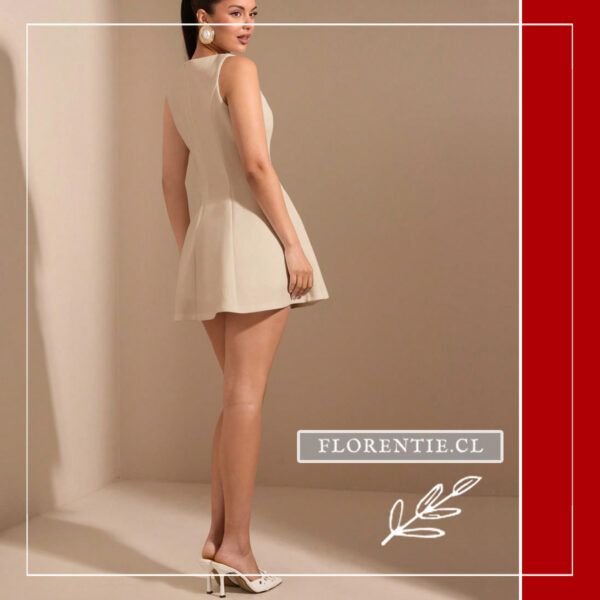 Espalda vestido corto beige