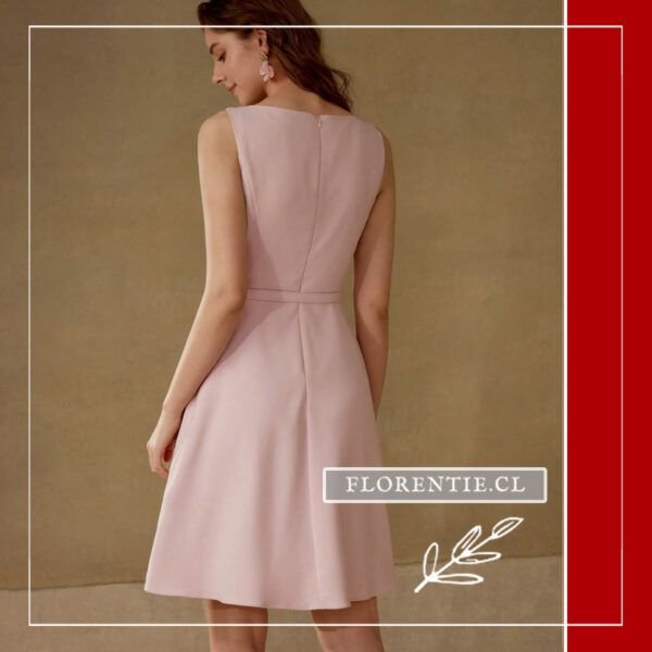 Espalda vestido corto elegante