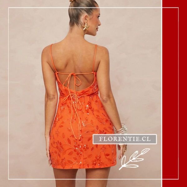 Espalda vestido corto naranja