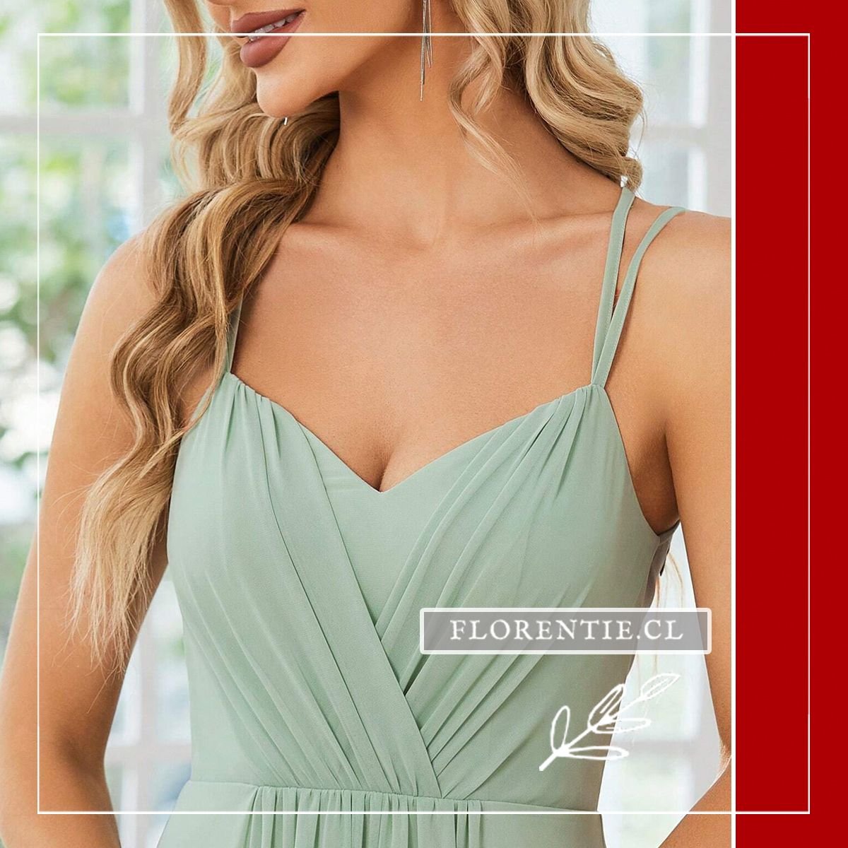 Primer plano del escote en V cruzado con plisado artesanal y tirantes dobles en gasa verde menta.