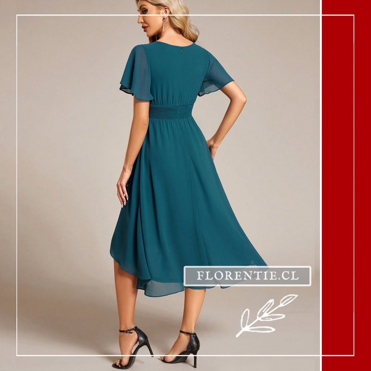 Vista trasera del vestido mostrando la espalda cubierta y la longitud elegante de la falda posterior.