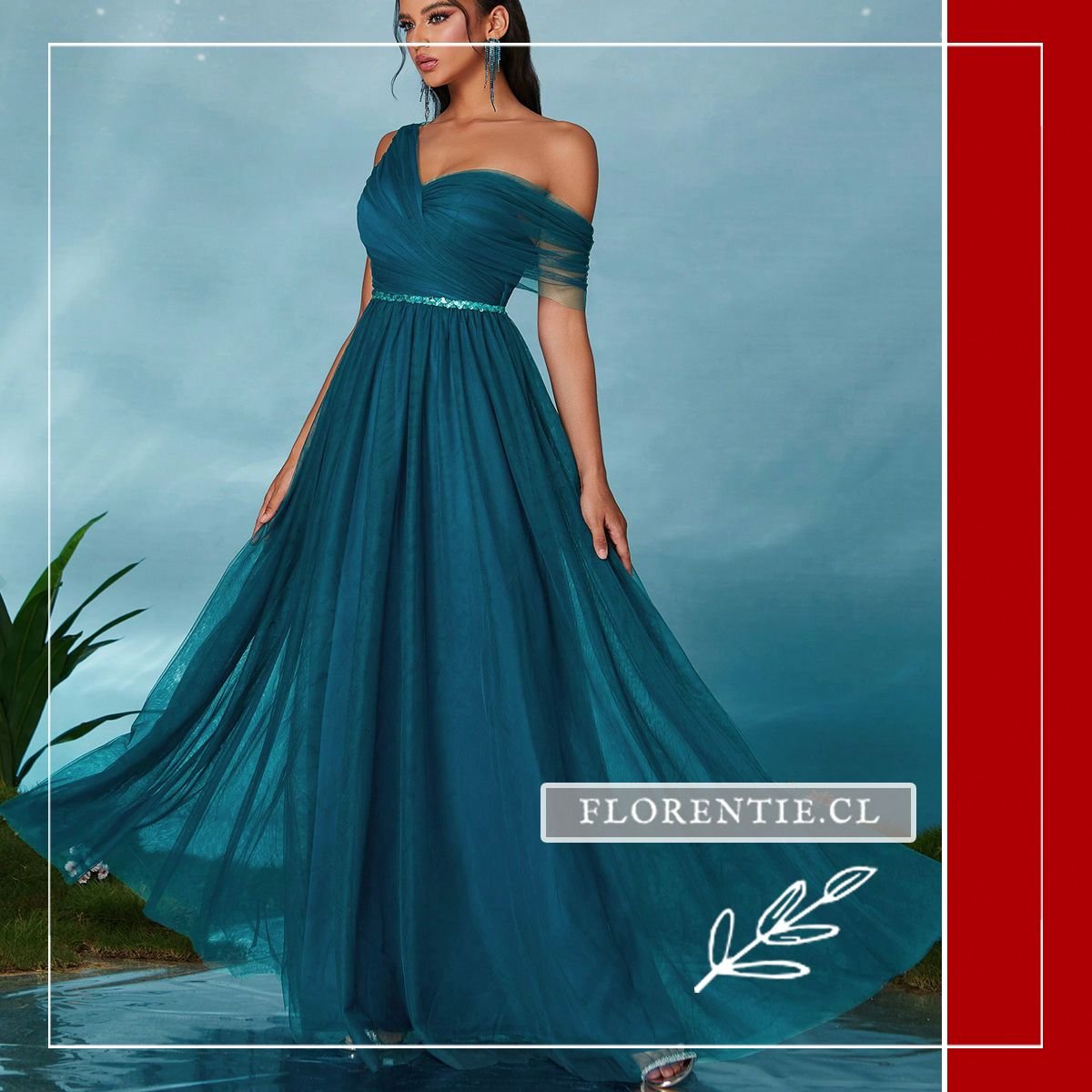 Vista frontal completa del vestido tono azul petróleo, ideal para damas de honor, con caída elegante.