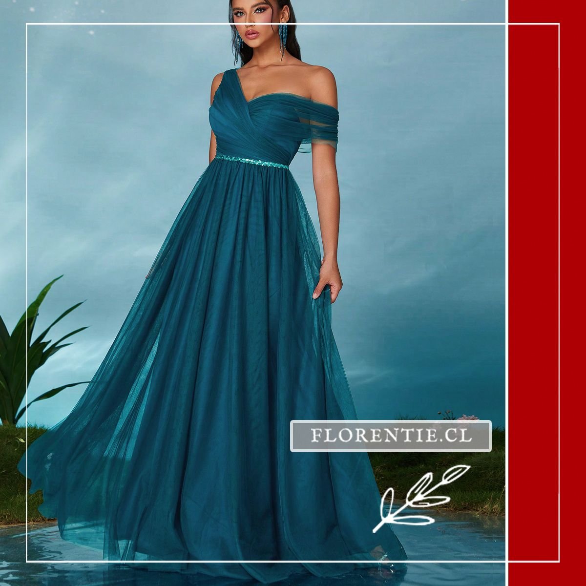 Vista cuerpo entero destacando el diseño asimétrico de un hombro en tul color verde azulado.