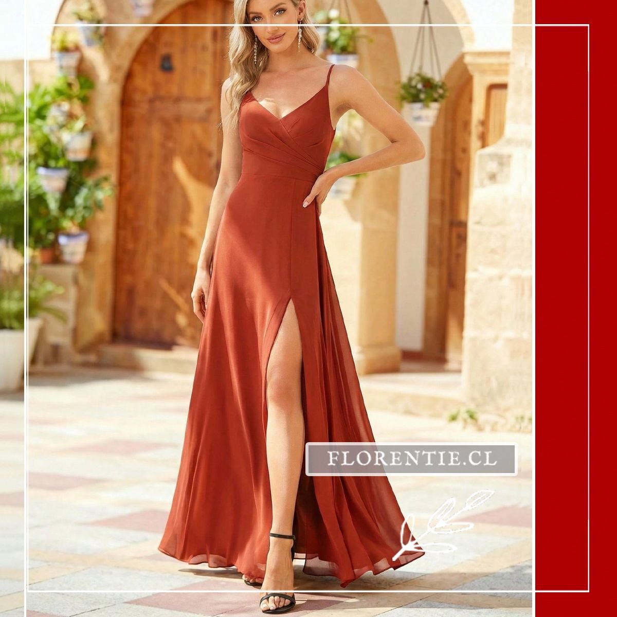 Vestido terracota estilo boho-chic en gasa fluida ideal para bodas al aire libre y ceremonias de campo.