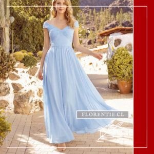 Imagen completa del vestido azul cielo con falda de mucho vuelo ideal para bodas de día en jardines.